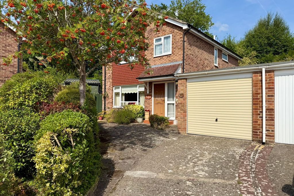 Property photo 1 of 16