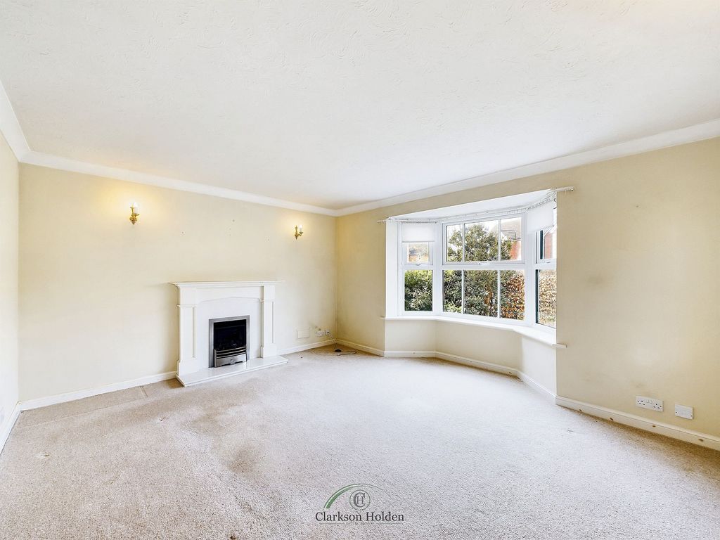 Property photo 2 of 24