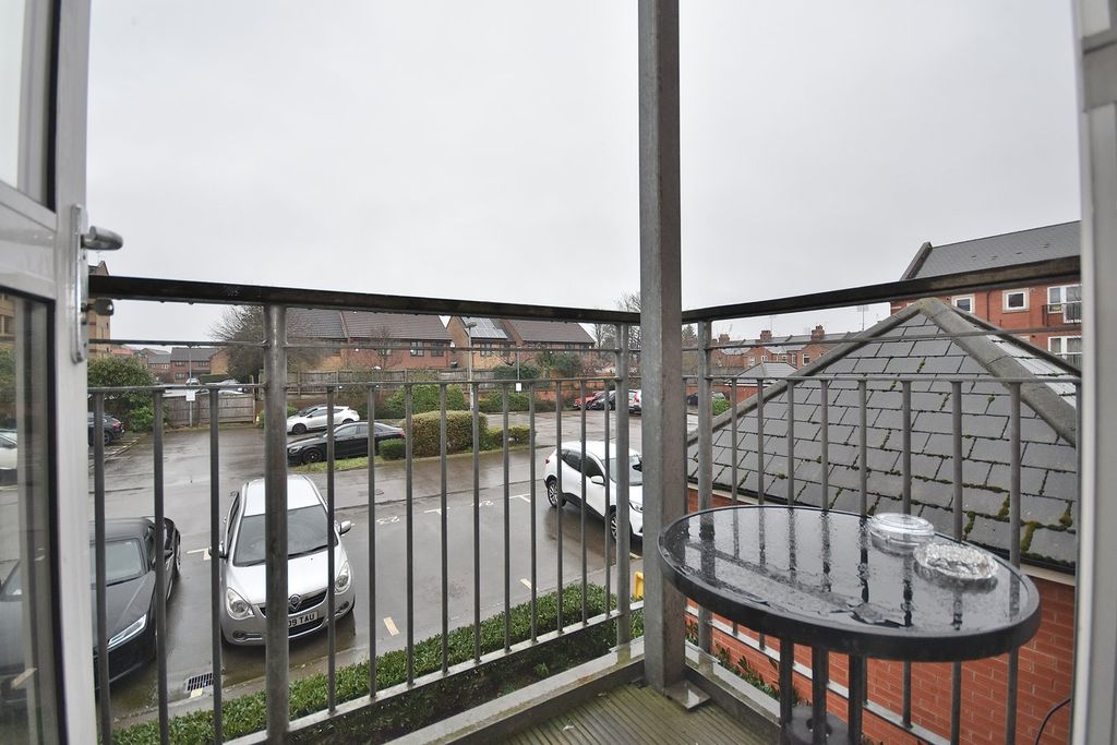 Additional image 8 of 2 bed flat for saleStimpson Avenue, Northampton NN1