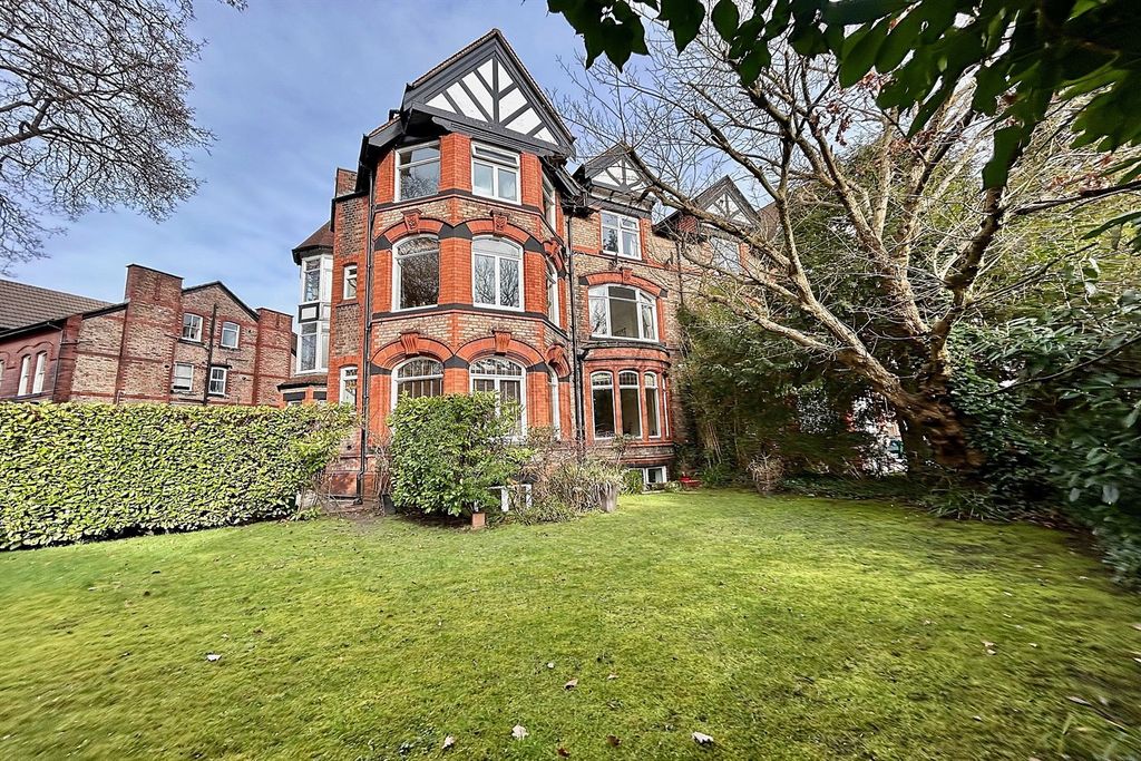 Property photo 1 of 19 (Main)