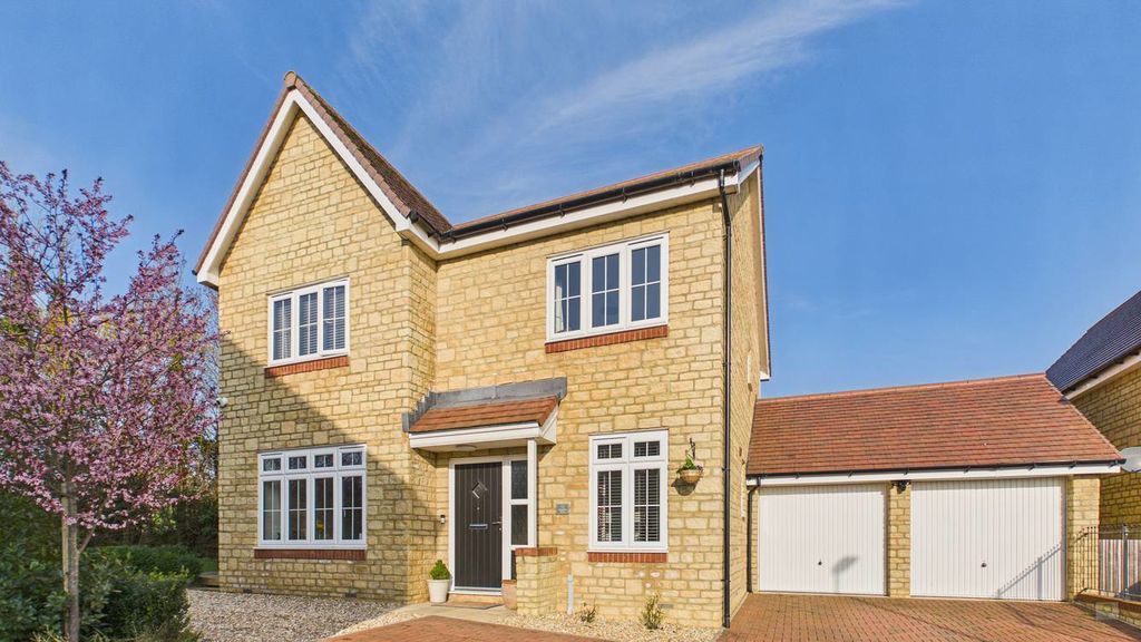 Property photo 1 of 21 Photo 8