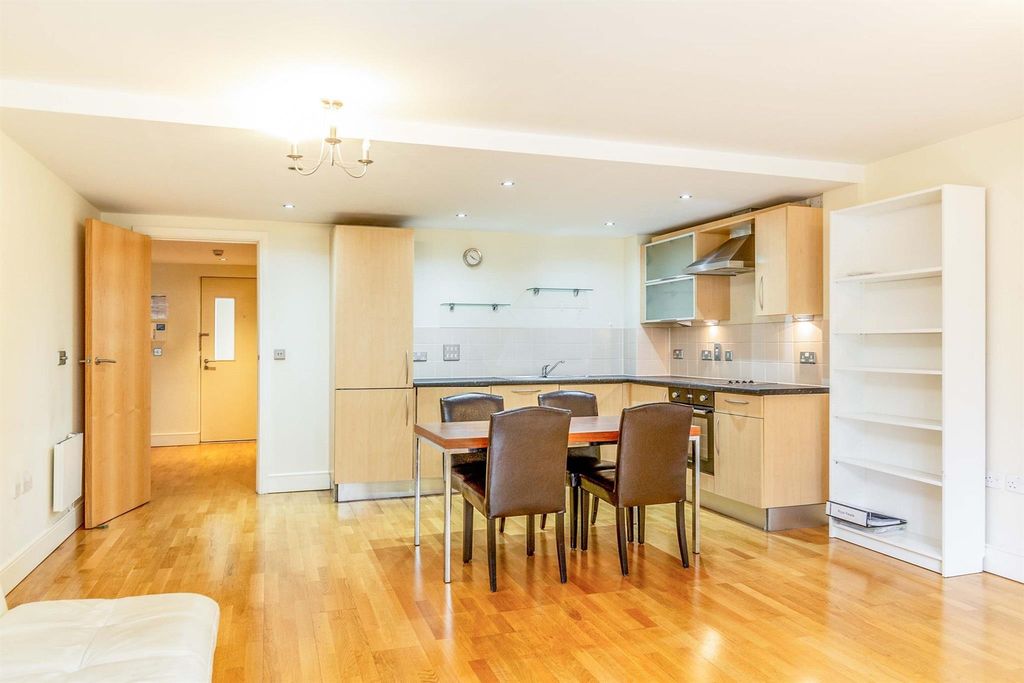 Property photo 2 of 9 Dining Room