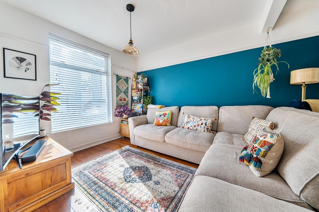 Property photo 3 of 19 1526116 (2).Jpg