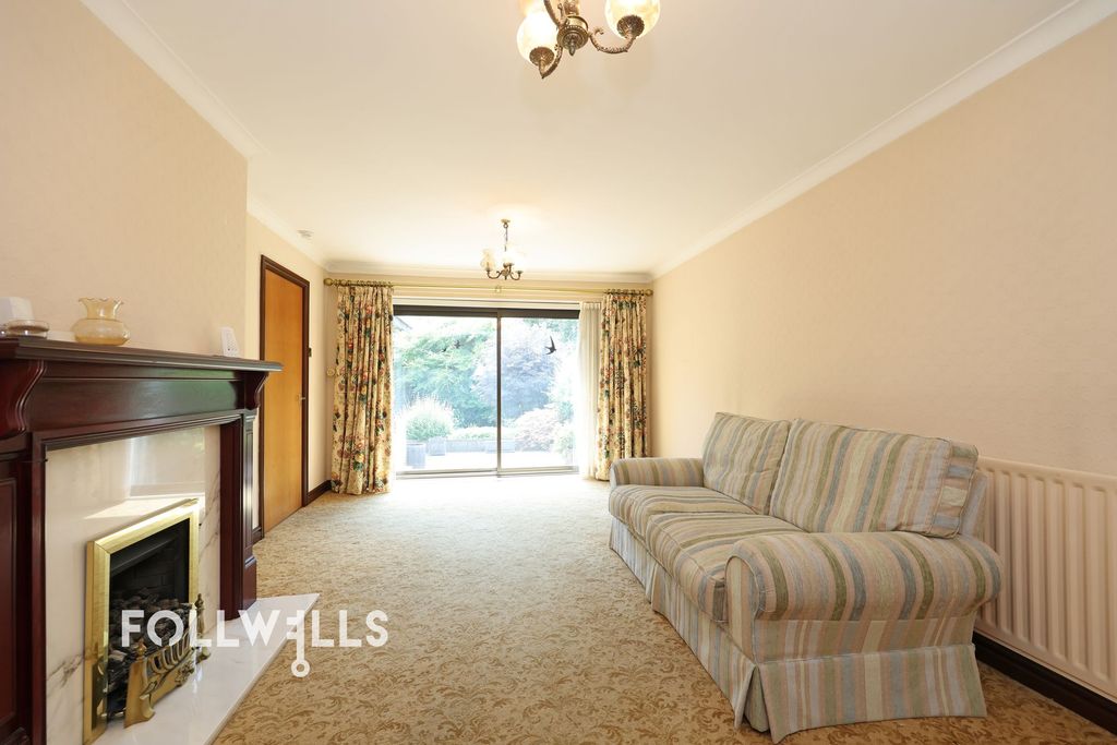 Property photo 2 of 17