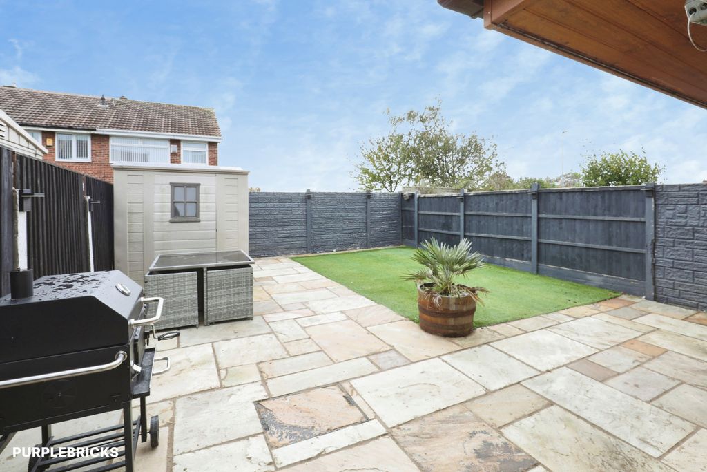 Property photo 3 of 23