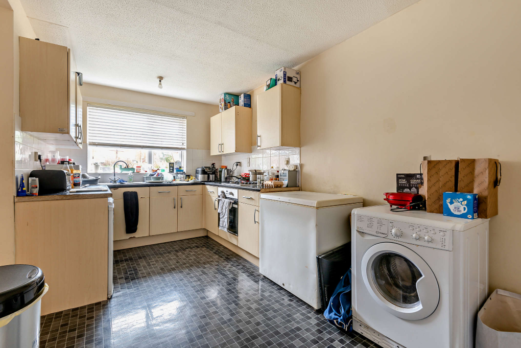 Property photo 3 of 9