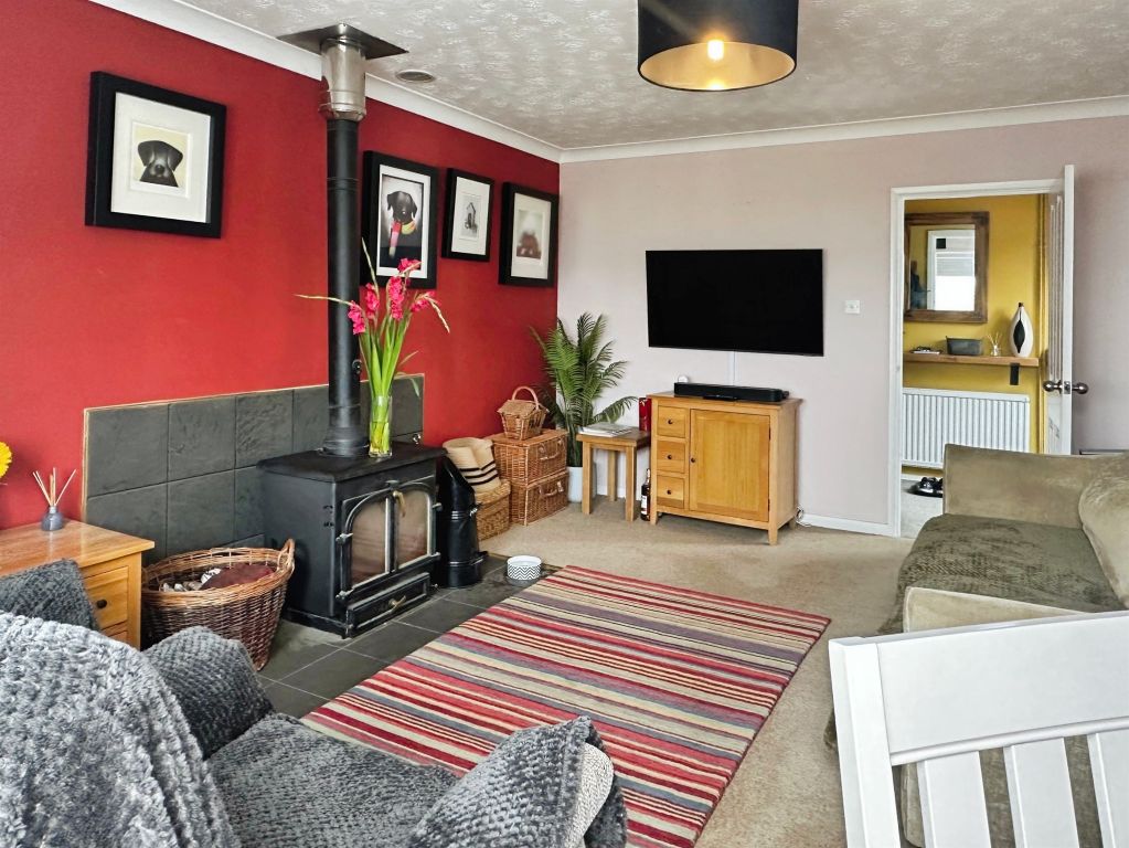 Property photo 3 of 13