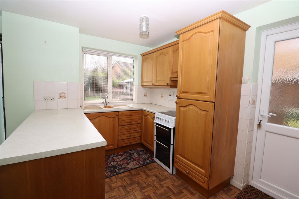 Property photo 3 of 11