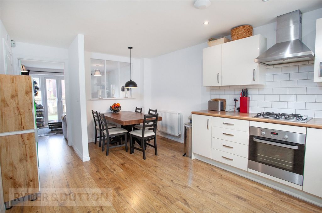 Property photo 3 of 25 Picture No. 04