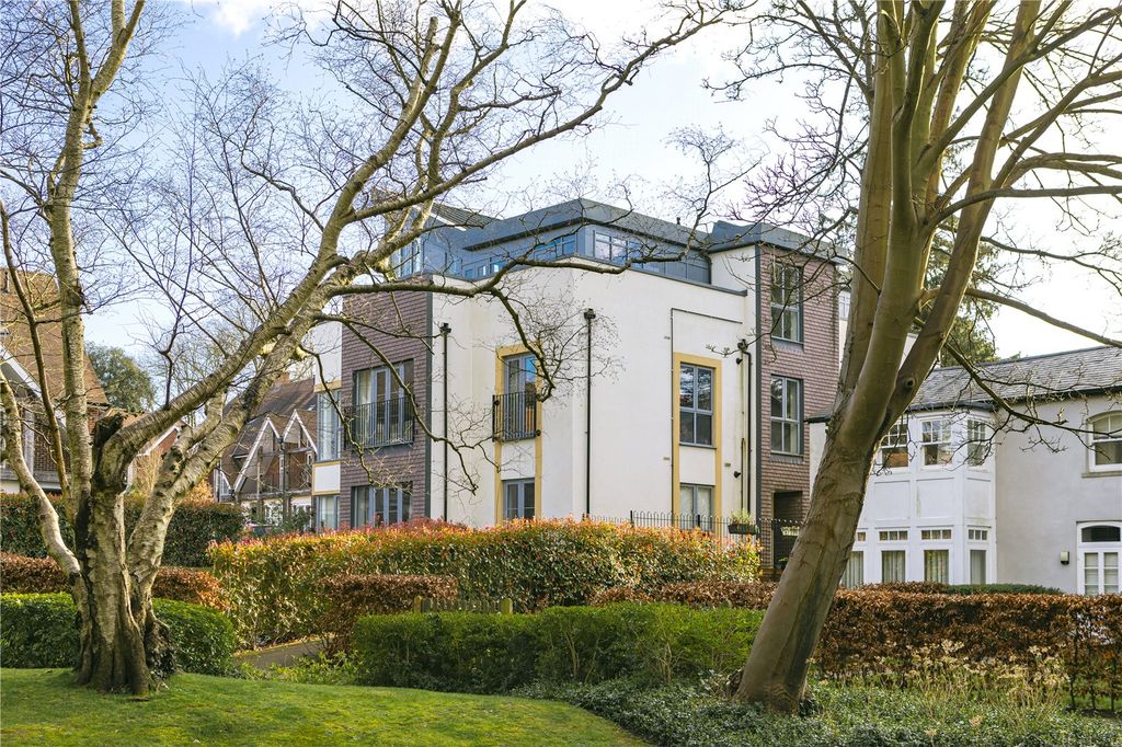 Additional image 14 of 2 bed flat for saleUplands Road, Guildford, Surrey GU1