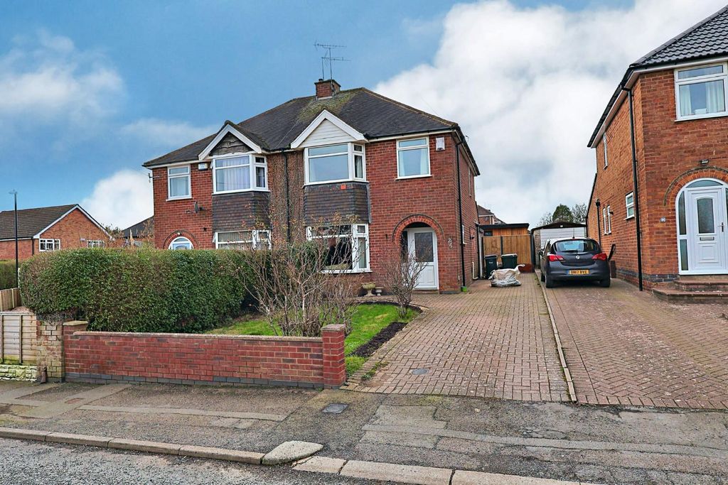 Property photo 1 of 19 Front