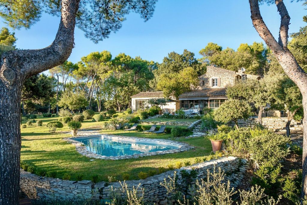 Property photo 1 of 30 6.7-Acre Stone Property With Dominant Position And Tennis Court.