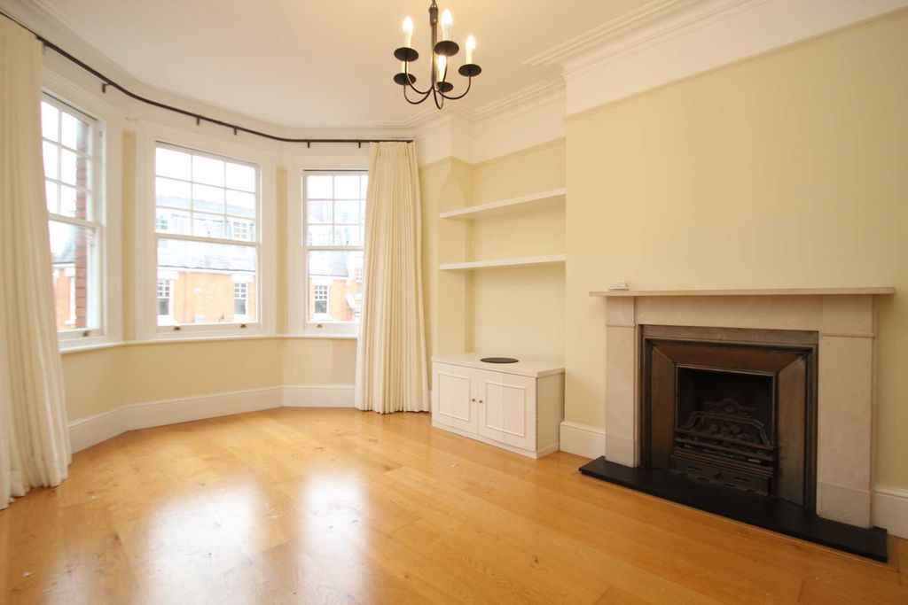 Property photo 1 of 8