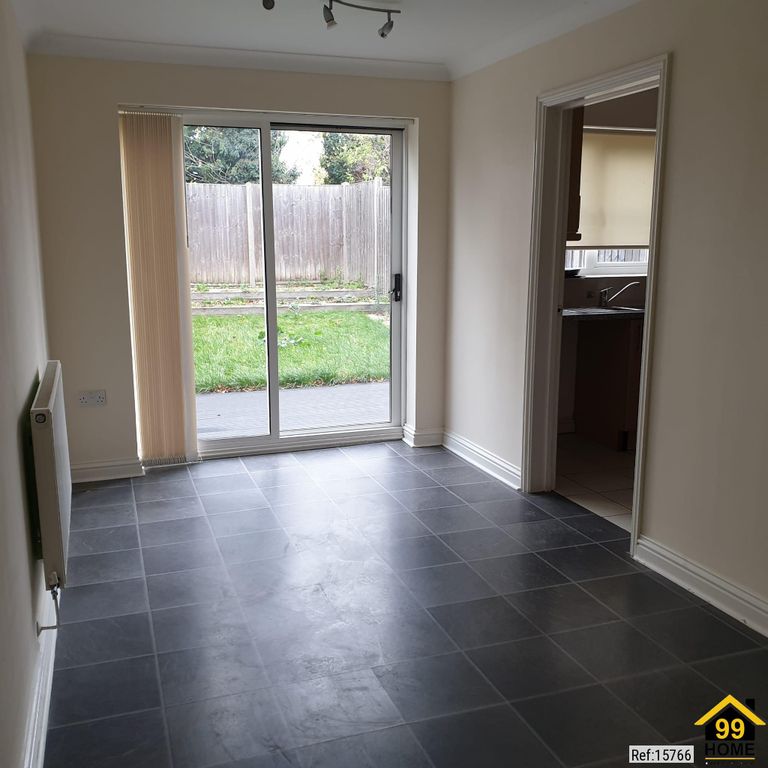 Property photo 2 of 11 Photo 1