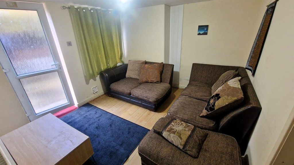 Property photo 3 of 11 Whatsapp Image 2026-10-27 At 12.15.41 (7).Jpeg