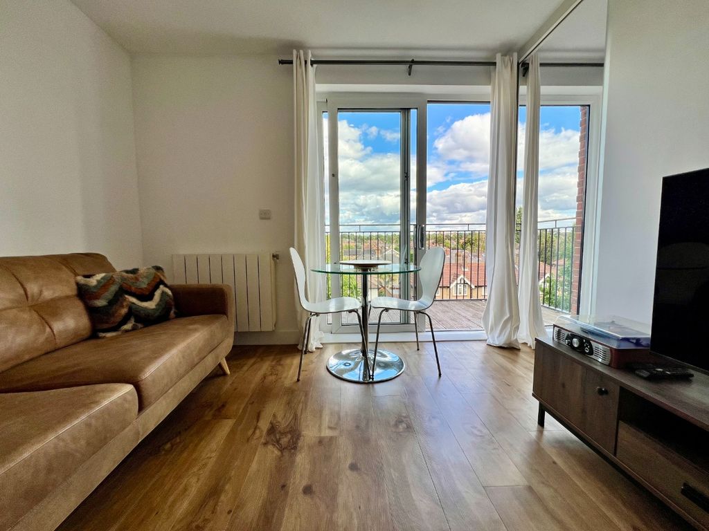 Property photo 3 of 18 4513874