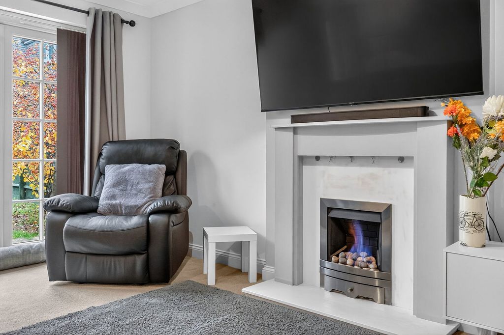 Property photo 3 of 29