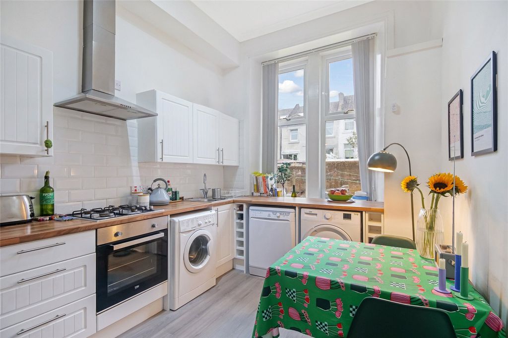 Property photo 3 of 21 Picture No. 07