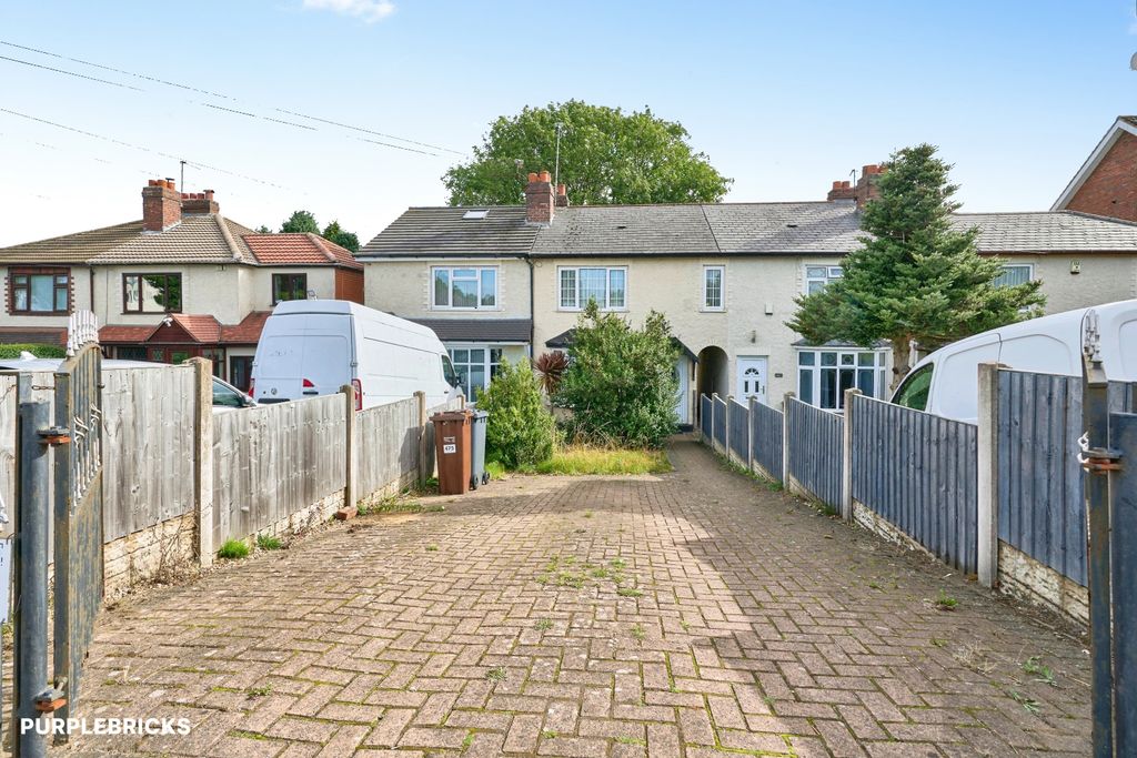 Property photo 2 of 26