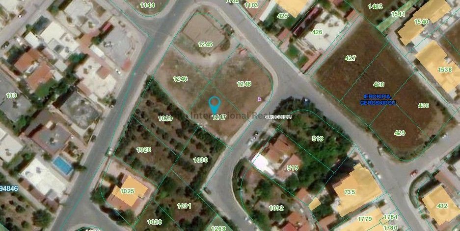 Property photo 1 of 2