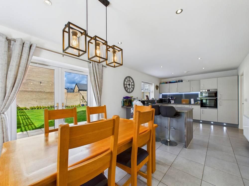 Property photo 3 of 23 Kitchen