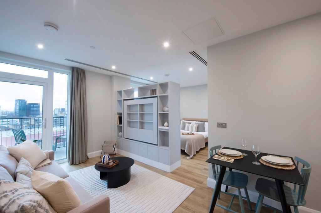 Property photo 2 of 29