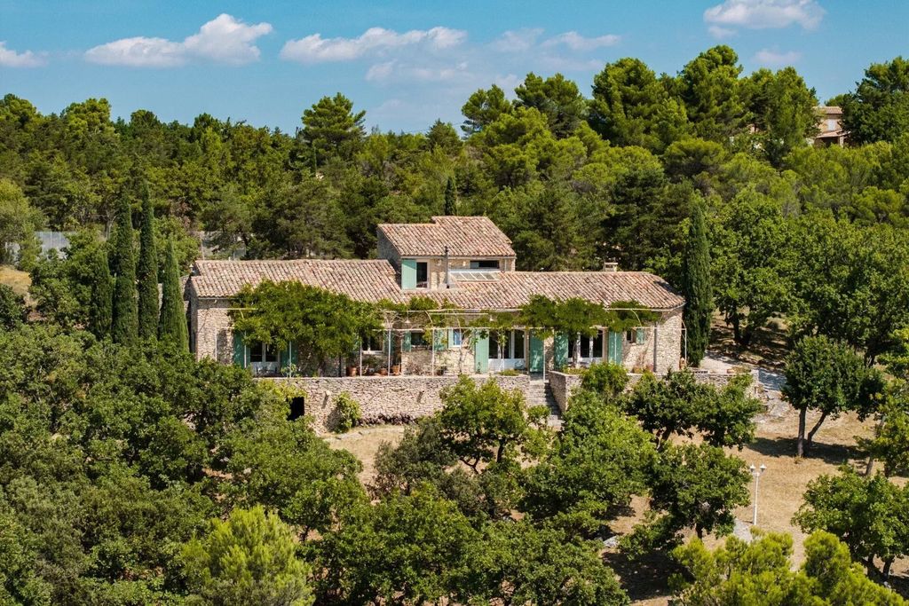 Property photo 1 of 16 Gordes / Luberon - Authentic Property - Calm Environment - 233Msqm Of Living Space - 5 En-Suite Bedrooms - 2.30Ha Park - Swimming Pool - Tennis - Exceptional Views - Large Terrace
