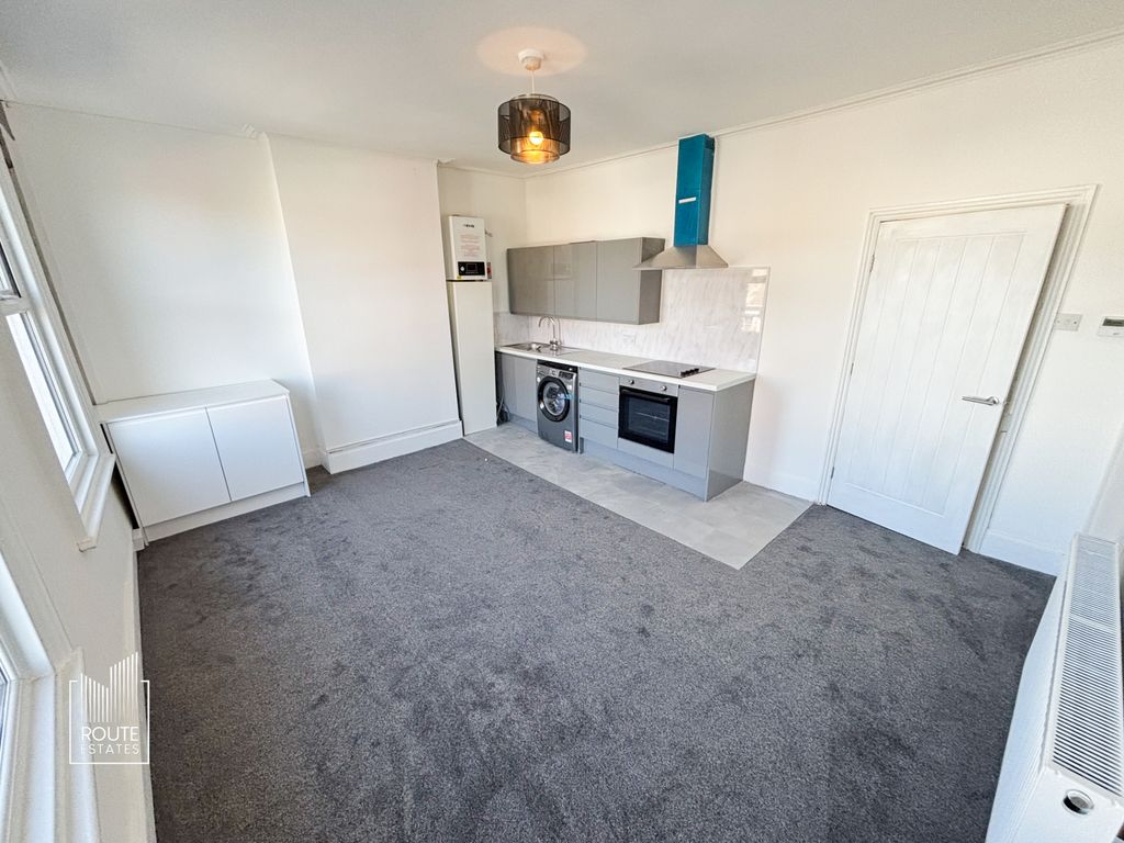 Property photo 2 of 9 Photo 2