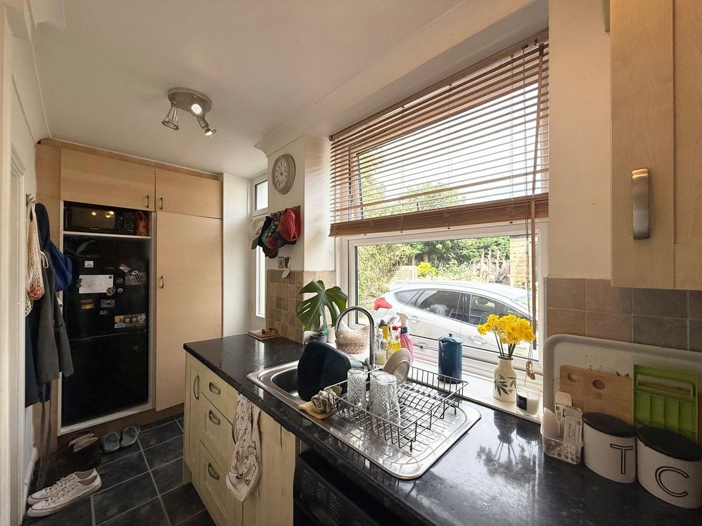Property photo 2 of 14 Picture No. 11