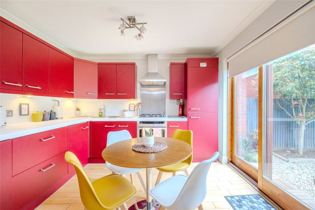 Property photo 1 of 12 Picture No. 17