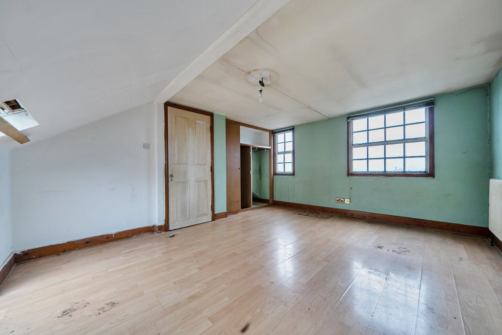 Property photo 3 of 20 1406446-17-6980ce...