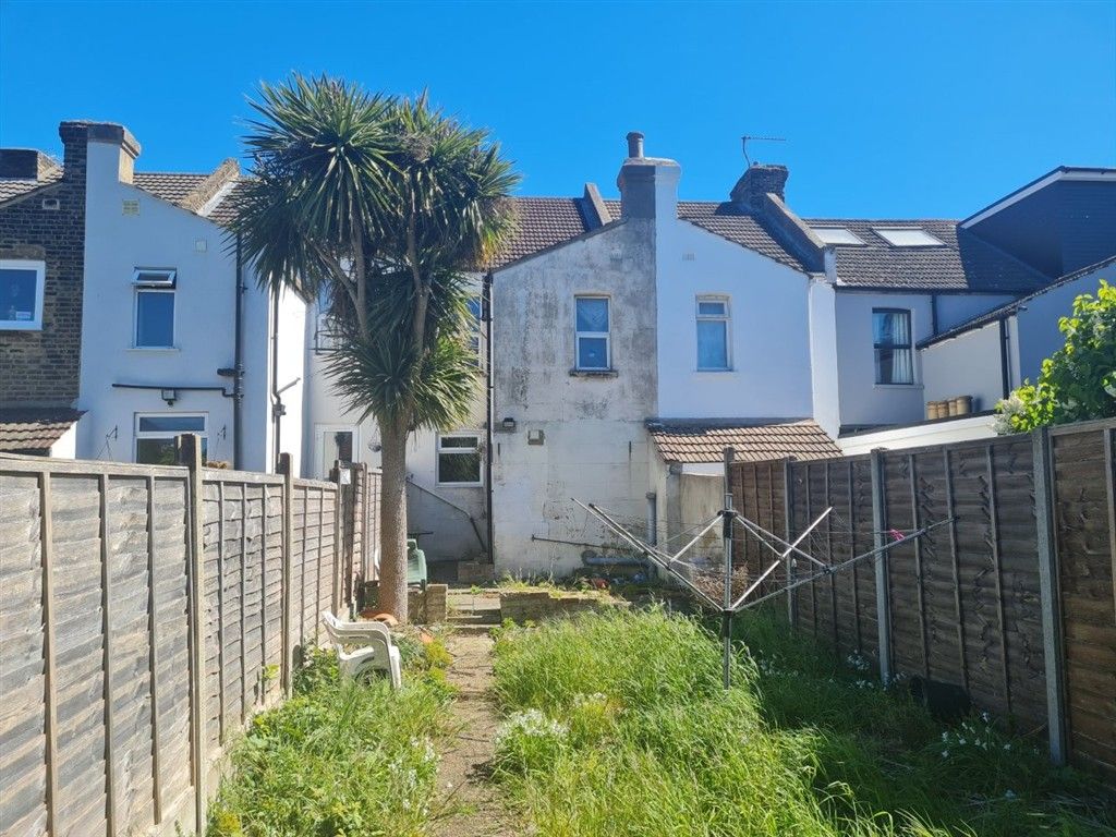 Property photo 2 of 5