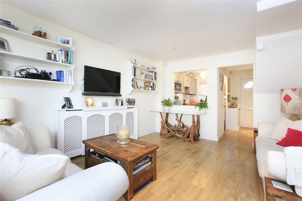 Property photo 1 of 17