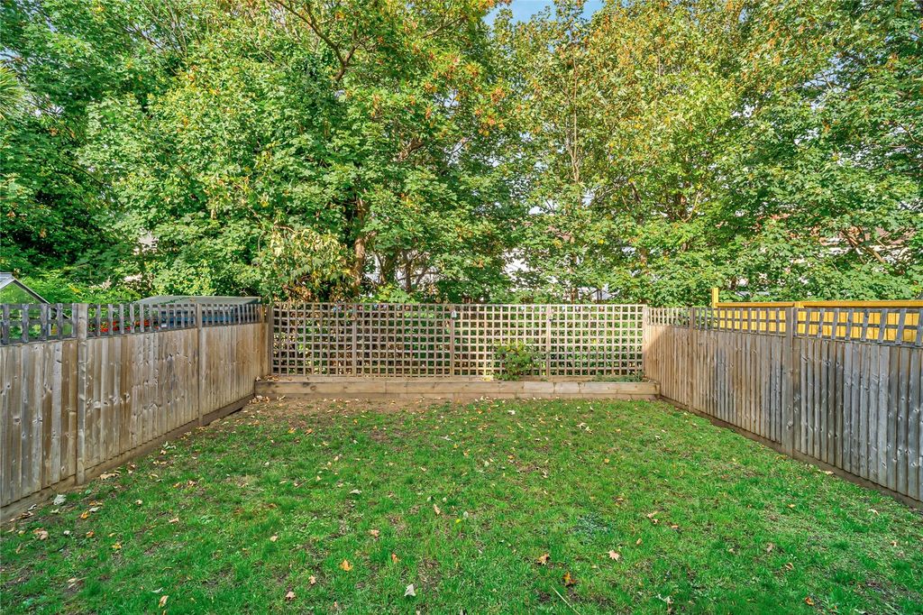 Property photo 3 of 16 Picture No. 02