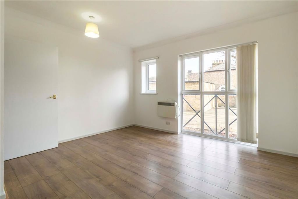 Property photo 1 of 4
