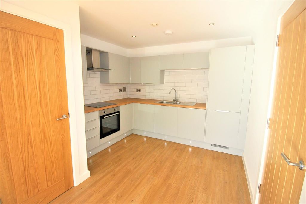 Property photo 2 of 11 2 - .Jpg
