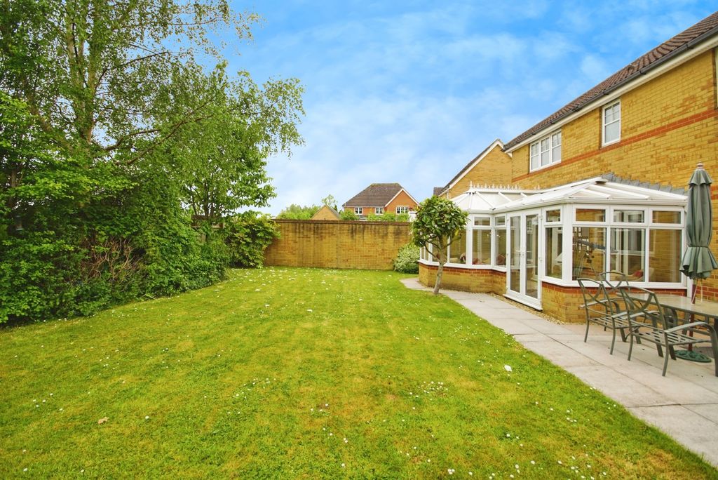 Property photo 2 of 17 Photo