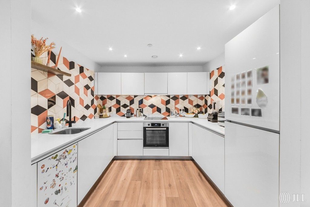 Property photo 3 of 18 1