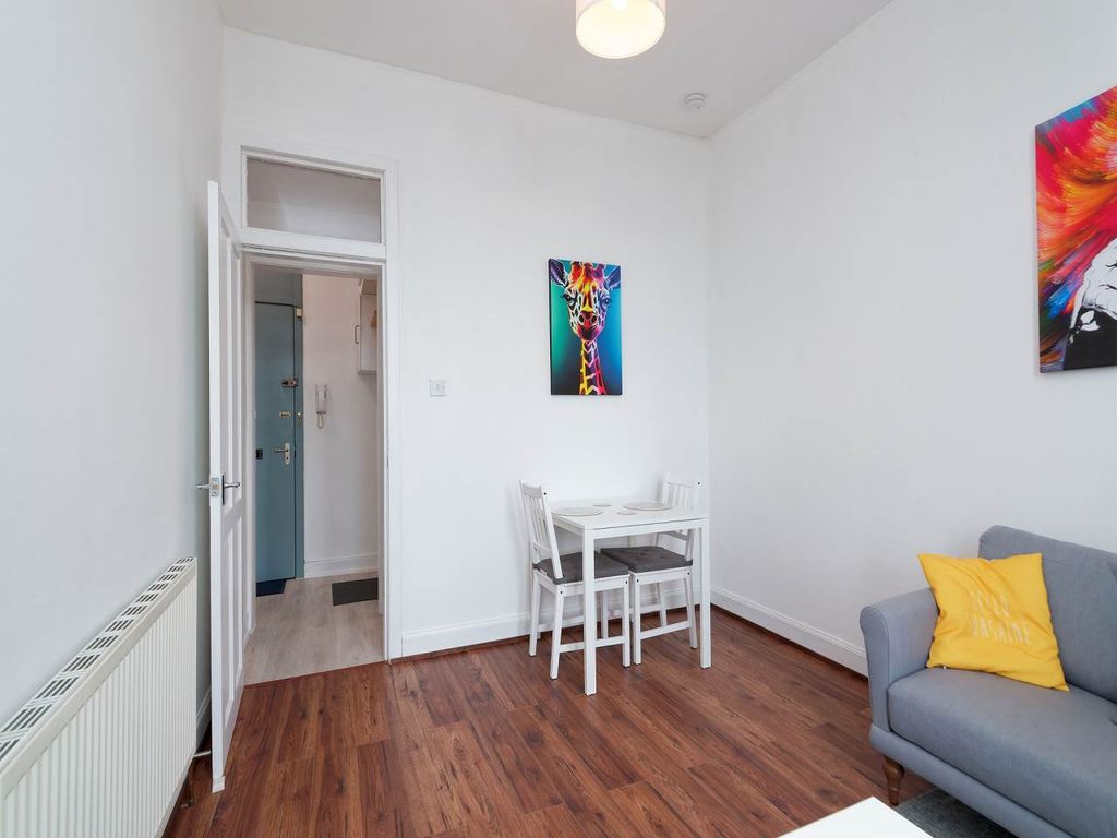 Property photo 3 of 9 C
