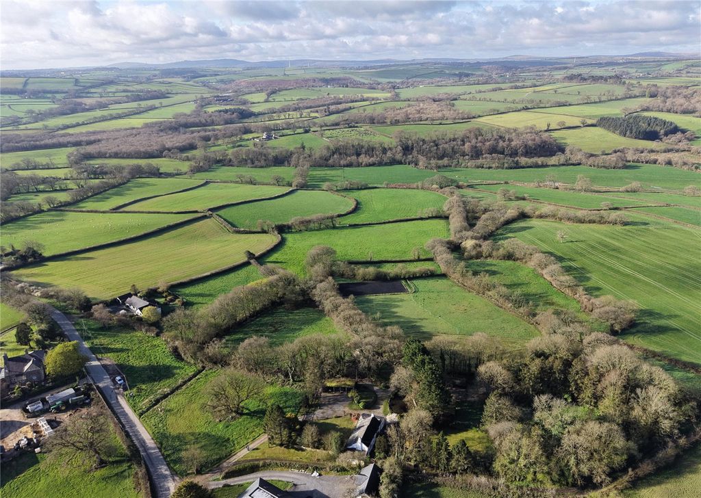 Property photo 2 of 27 Picture No. 08