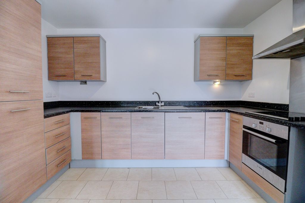 Property photo 3 of 10 Picture No. 04