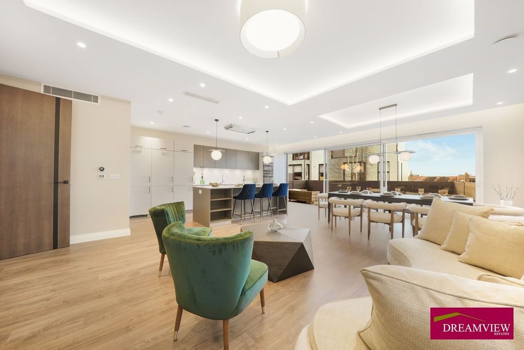 Property photo 3 of 14 Gallery