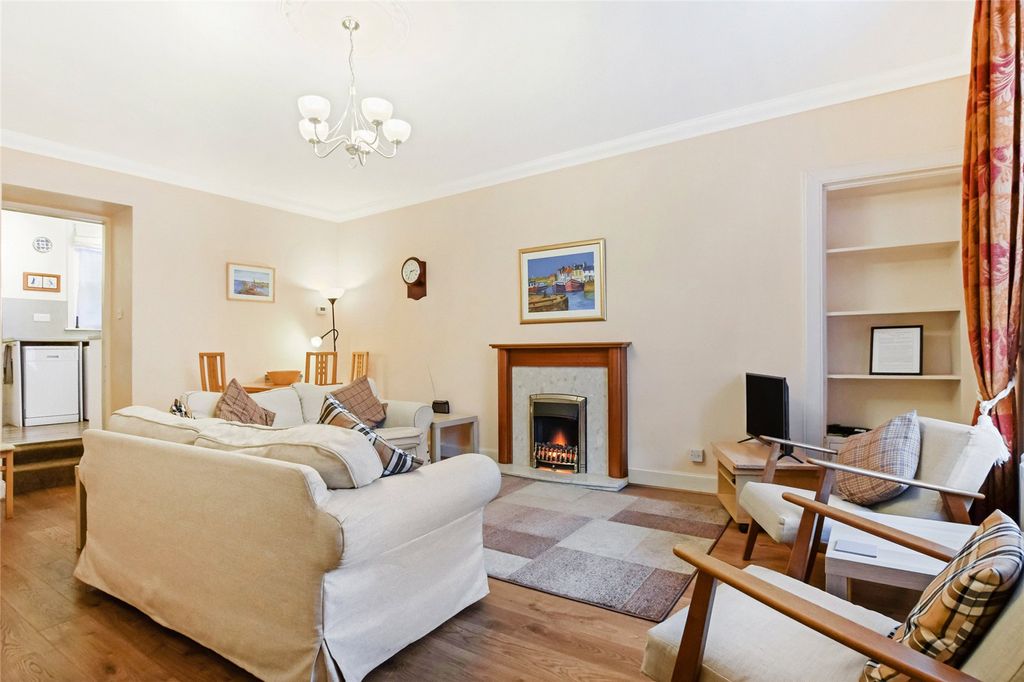 Property photo 2 of 21 Picture No. 03