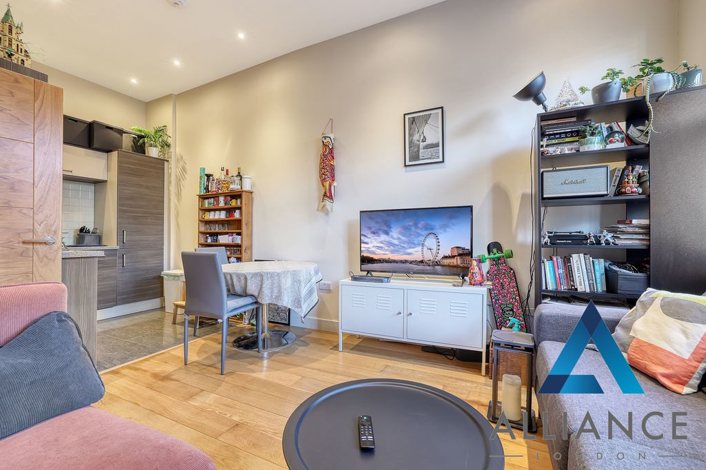 Property photo 2 of 7 Picture 2