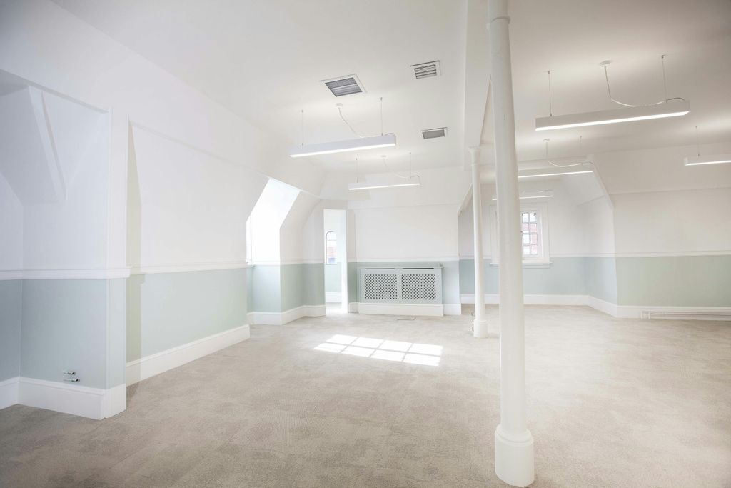 Property photo 3 of 9 Card 2 Aimg_0074.Jpg