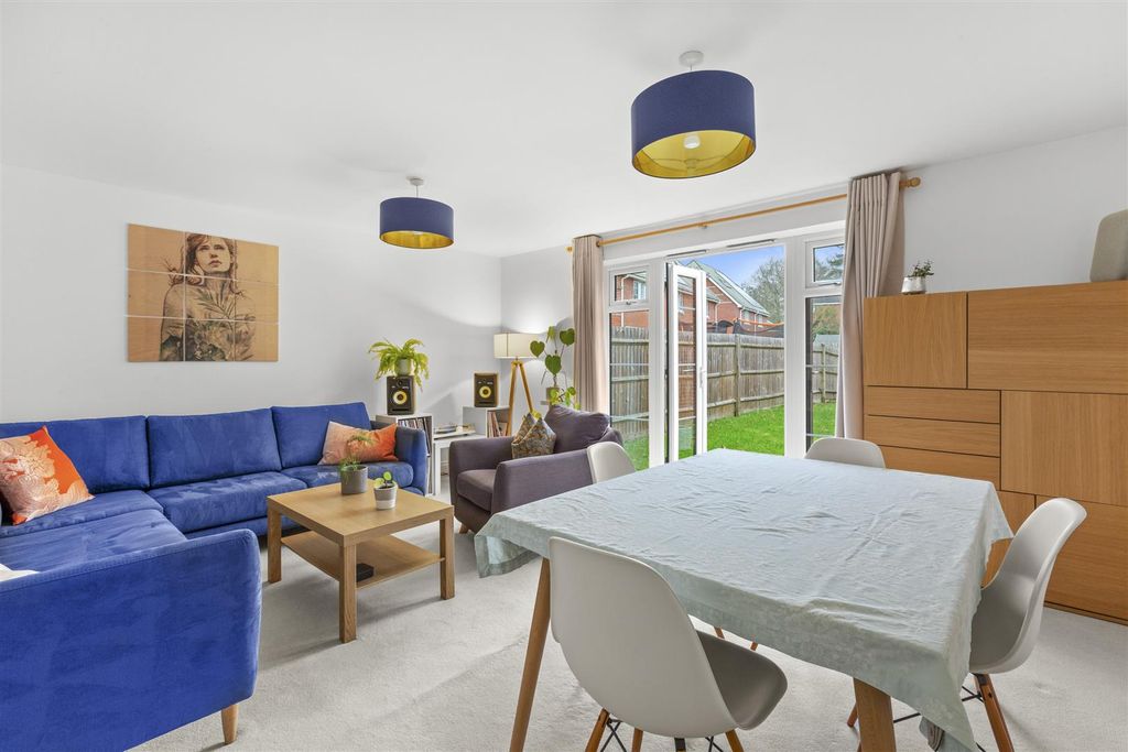 Property photo 2 of 18