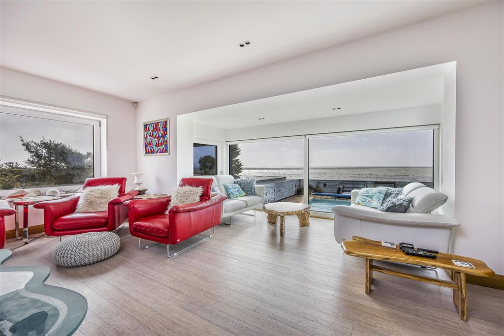 Property photo 3 of 98 7.Jpg