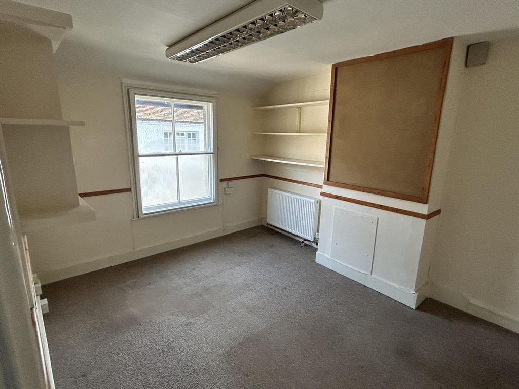 Property photo 2 of 6 Photo