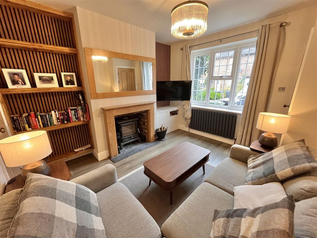 Property photo 3 of 22