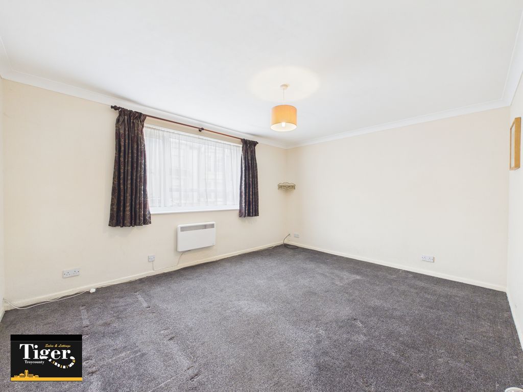 Property photo 2 of 7 Cam03440G0-Pr0582-Still001